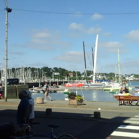 La Voile Bleue Apartment *